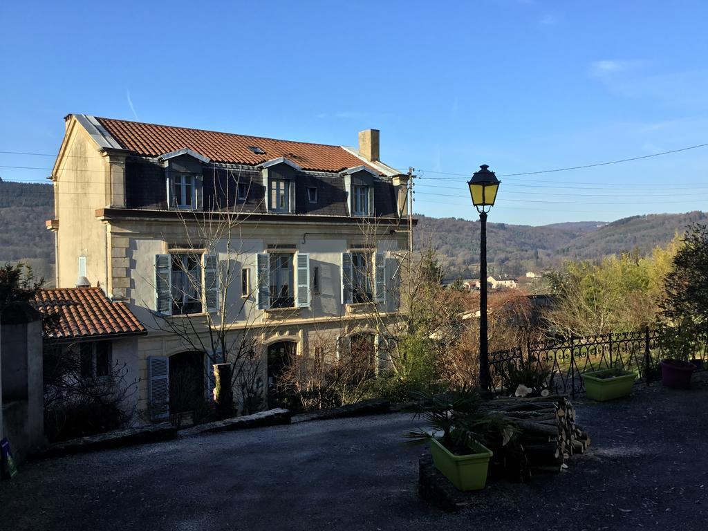 Le Clocher Saint-Julien  Buitenkant foto